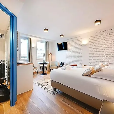 Pleasant With Rooftop - 2p - Vanves Szálloda 3*