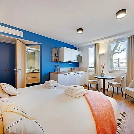 Pleasant With Rooftop - 2p - Vanves 3*
